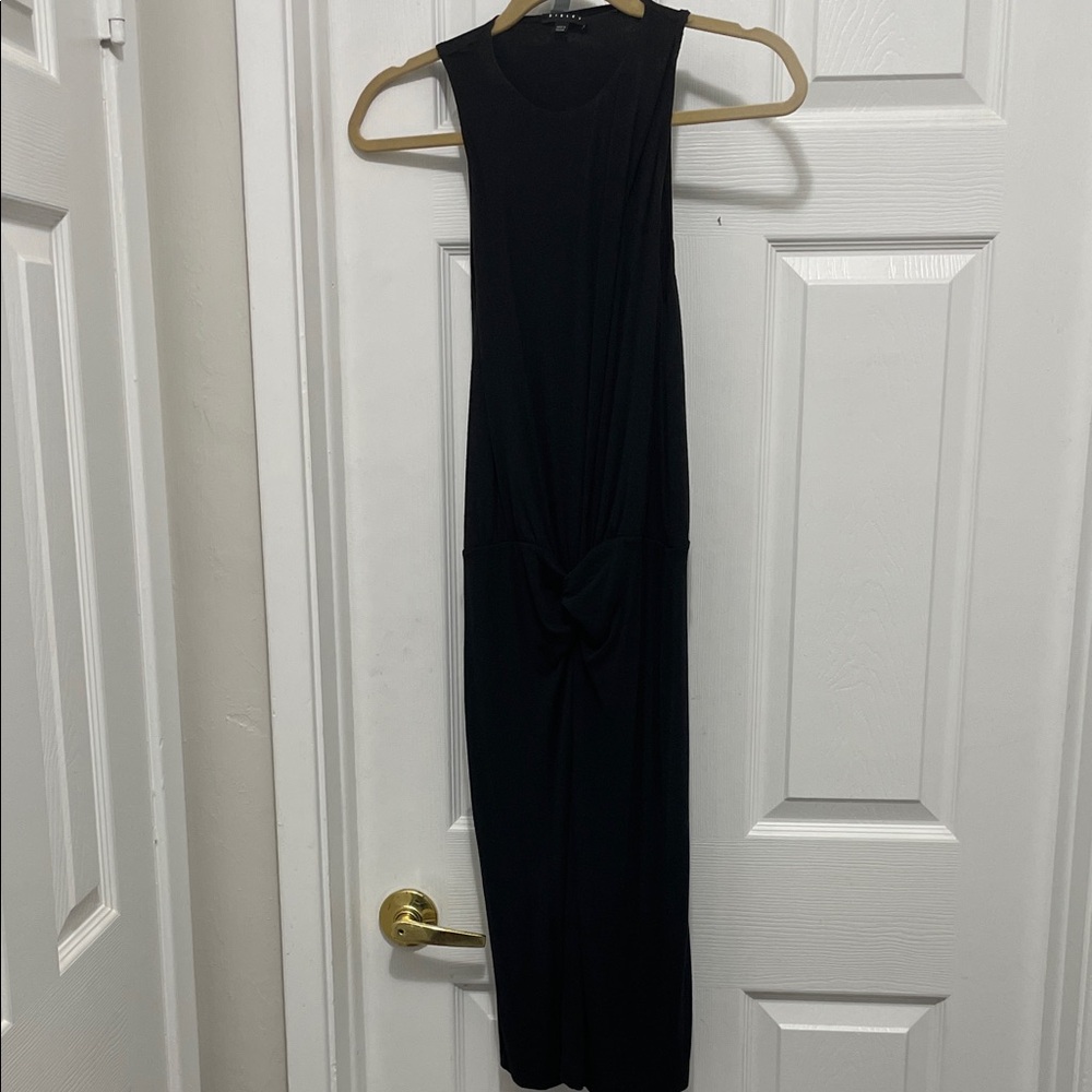 Sisley Elegant Black Midi Dress